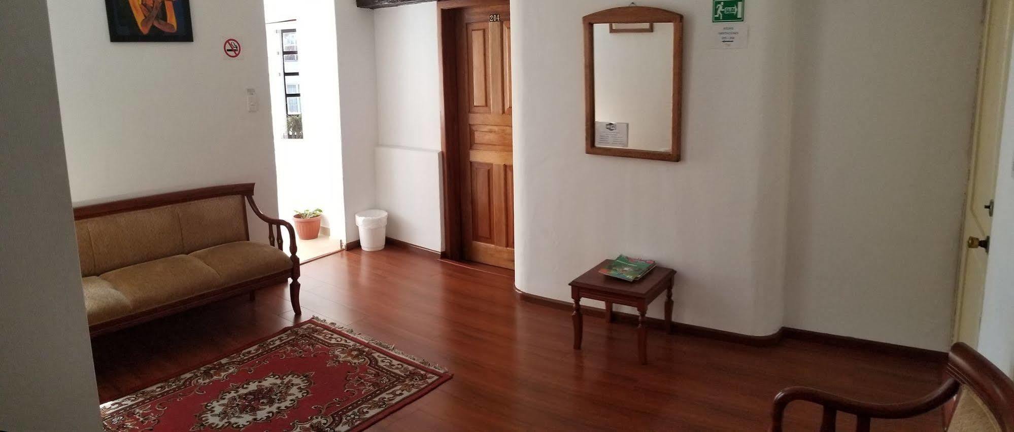 Heritage Inn Quito Exterior photo